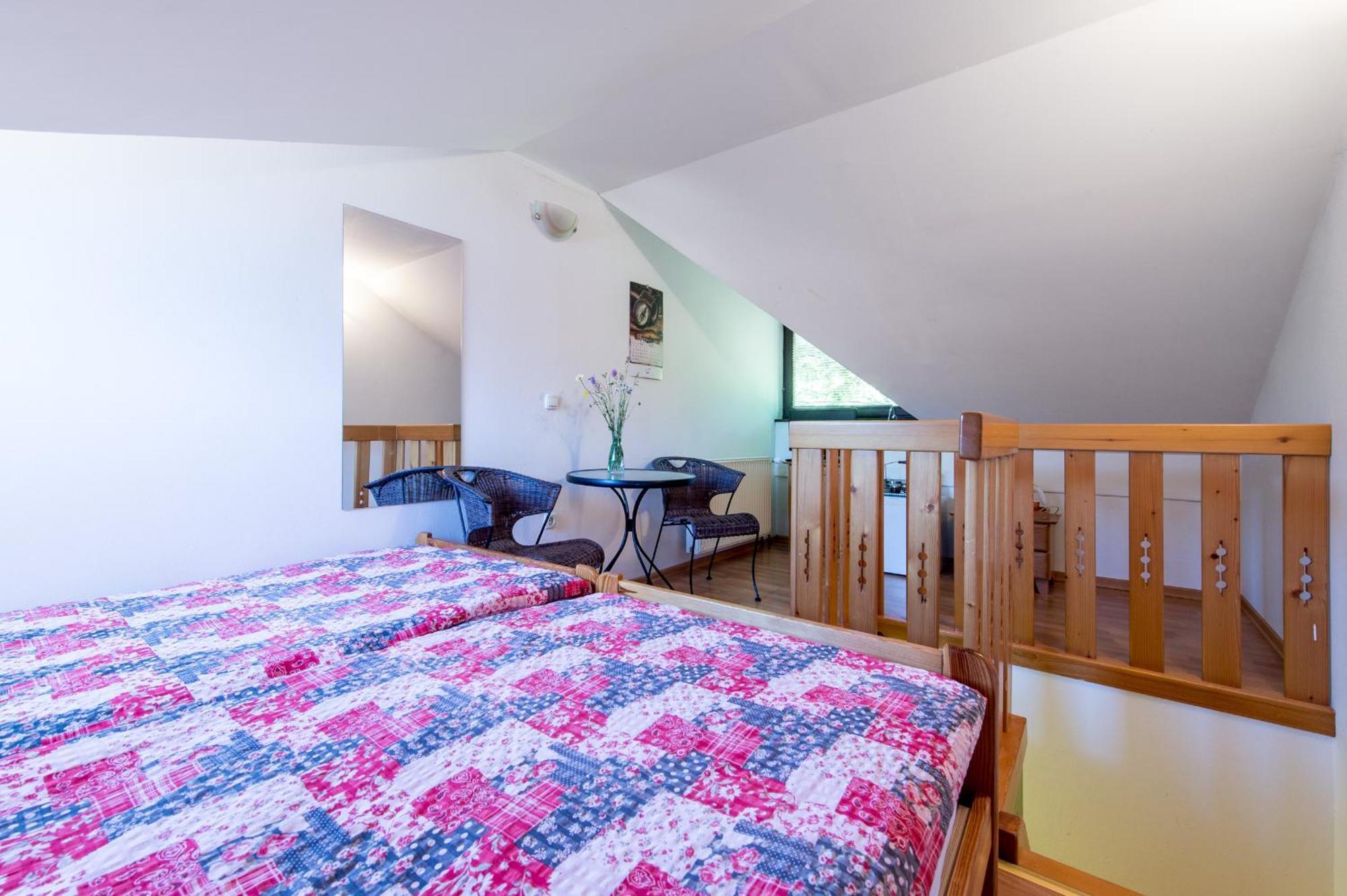 Apartments Jaka Dolenjske Toplice Zimmer foto